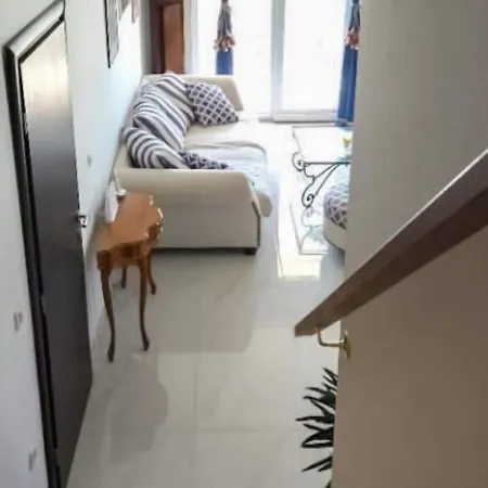 Inviting In With Shared Pool *