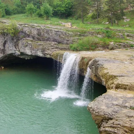 In Near Beaches شقة