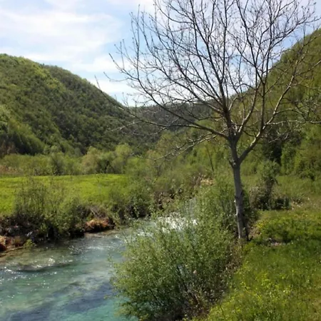 In Near Beaches شقة *